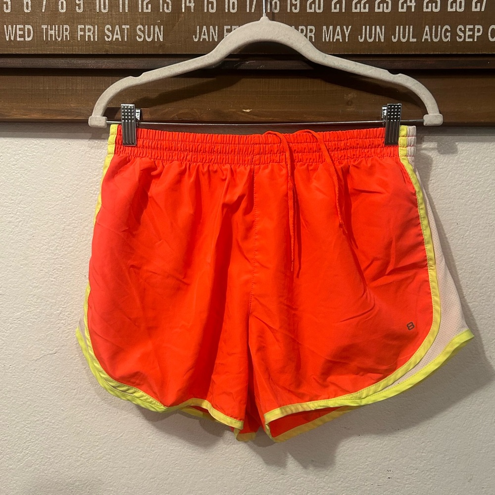 Women’s Layer8 Performance Active Shorts Gym Size Large (1277)